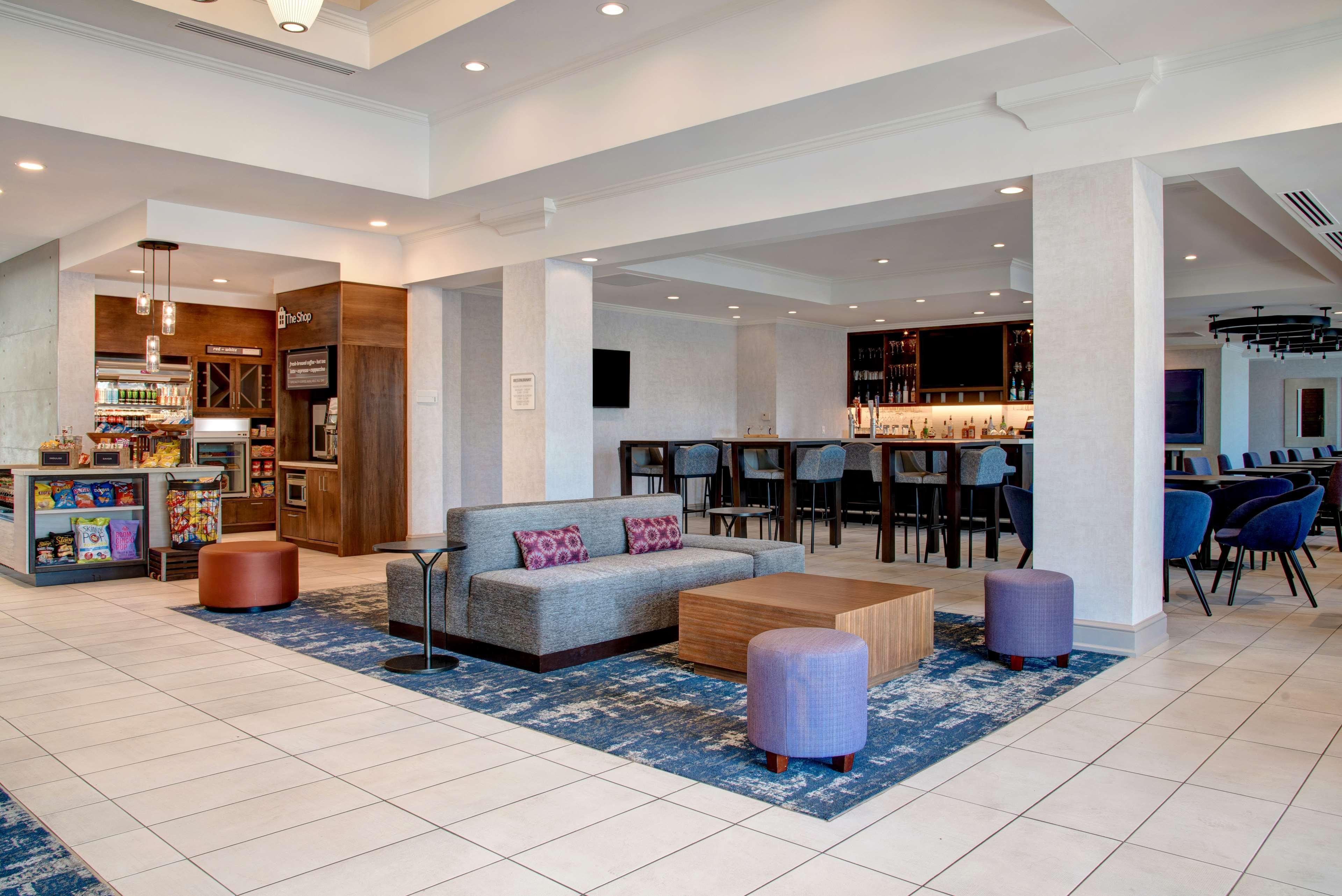 Hilton Garden Inn Kansas City/Kansas Exterior photo