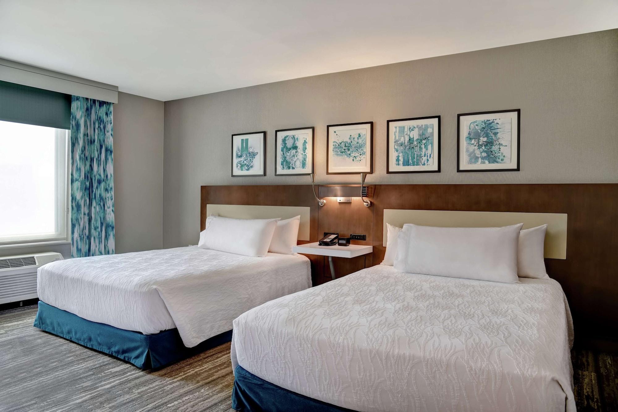 Hilton Garden Inn Kansas City/Kansas Exterior photo