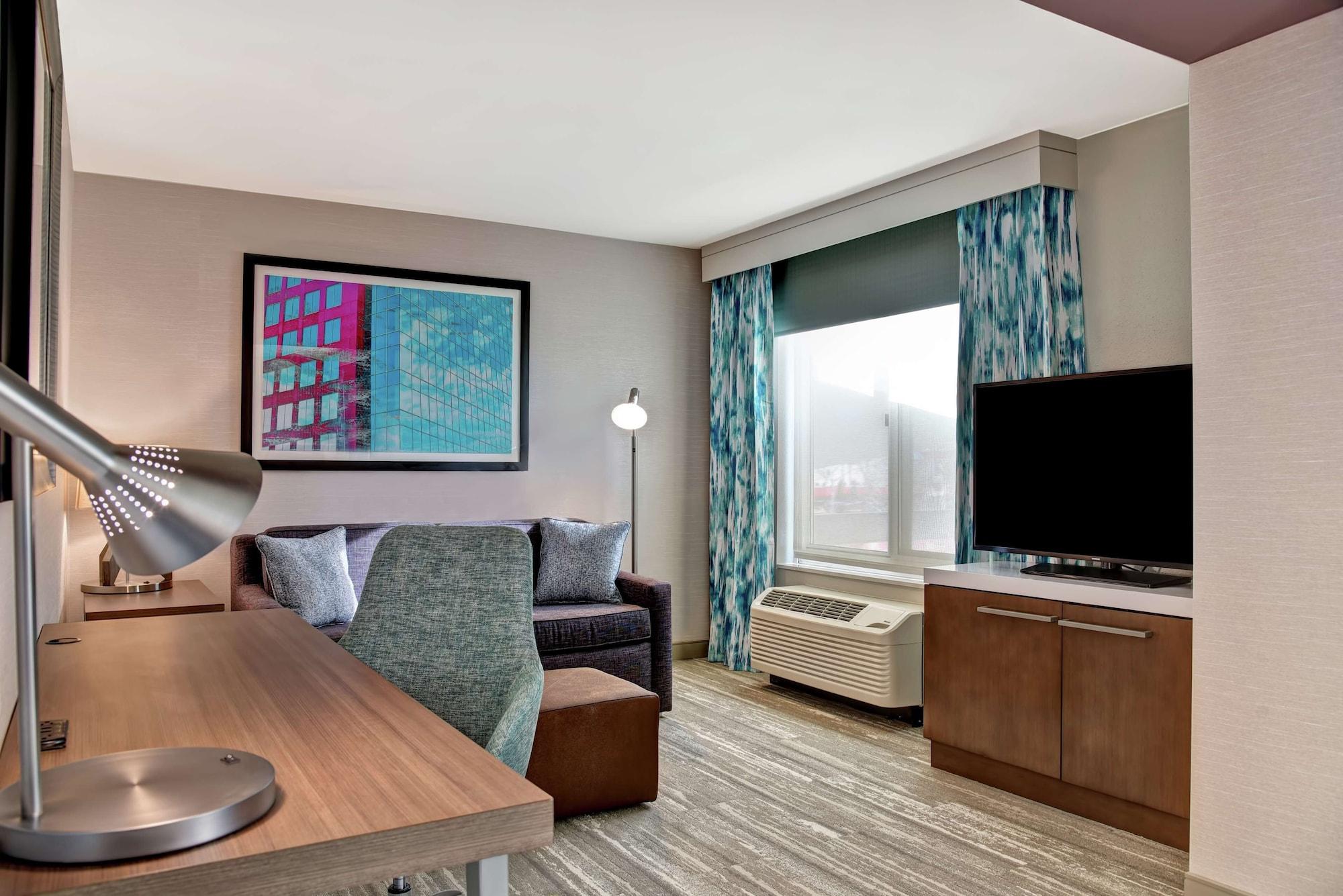 Hilton Garden Inn Kansas City/Kansas Exterior photo