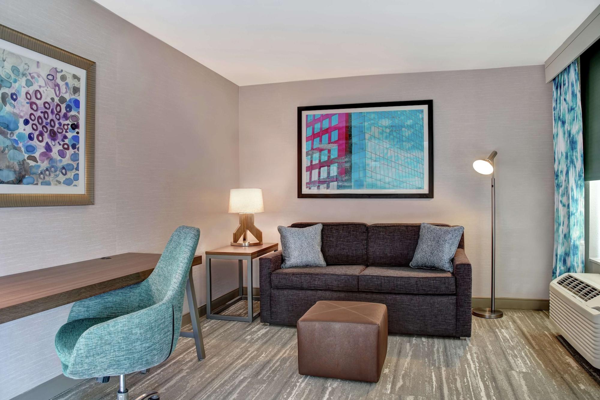 Hilton Garden Inn Kansas City/Kansas Exterior photo