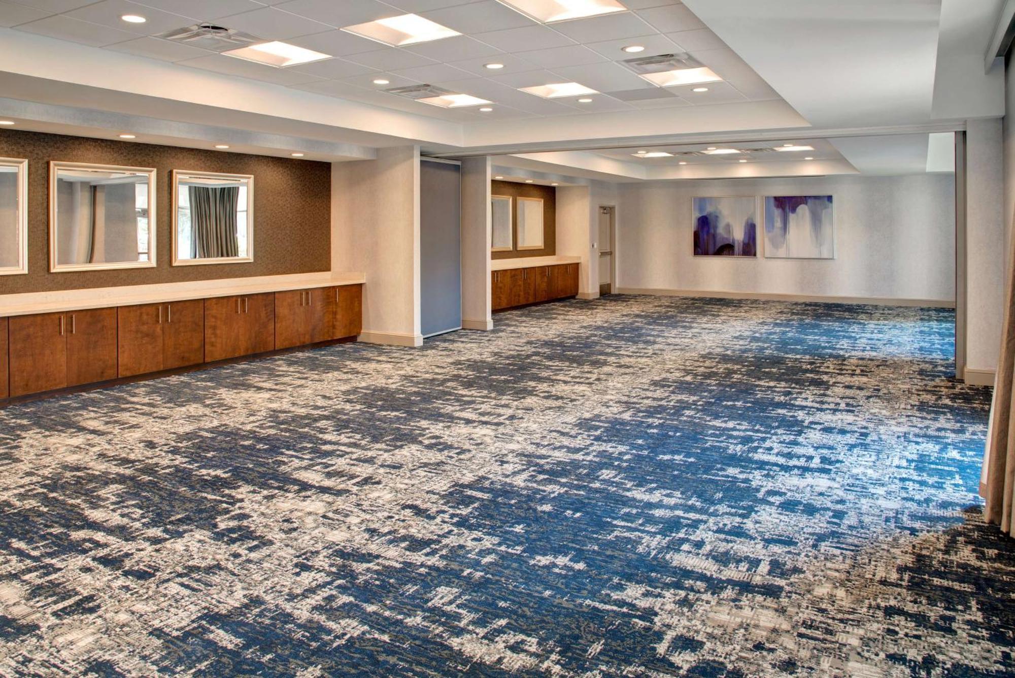 Hilton Garden Inn Kansas City/Kansas Exterior photo