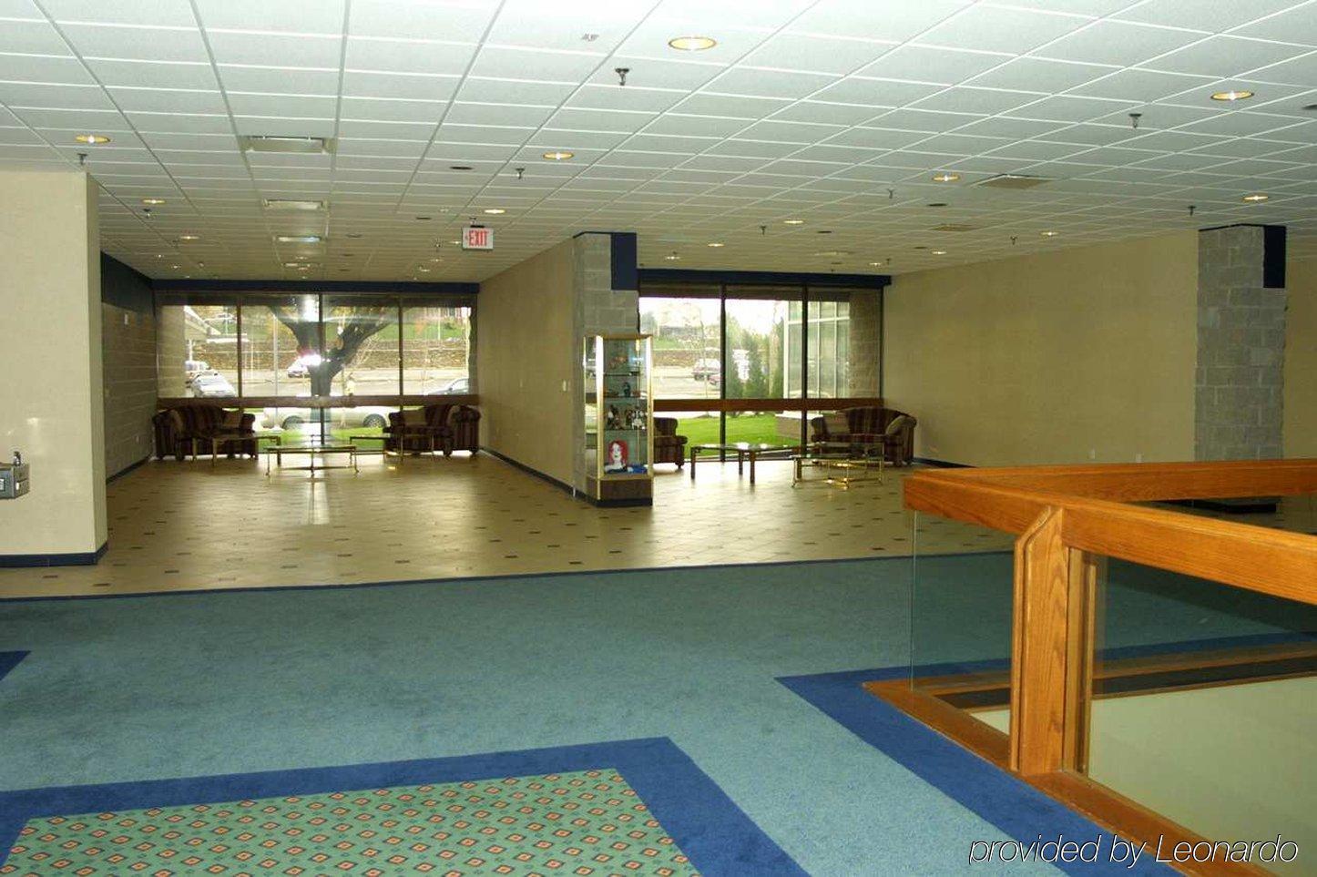 Hilton Garden Inn Kansas City/Kansas Interior photo