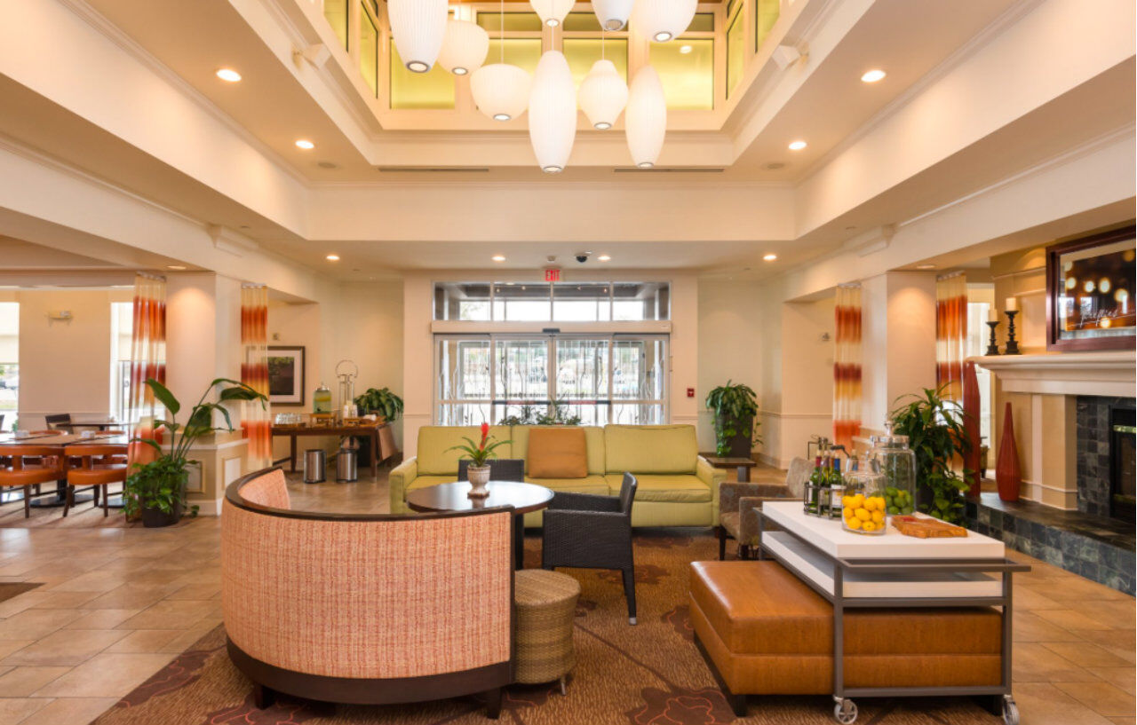 Hilton Garden Inn Kansas City/Kansas Exterior photo