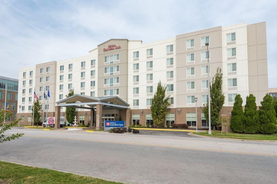 Hilton Garden Inn Kansas City/Kansas Exterior photo